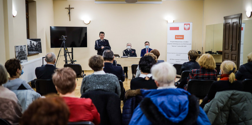 Wręczenie dyplomów ukończenia szkolenia w ramach programu "Aktywni+".