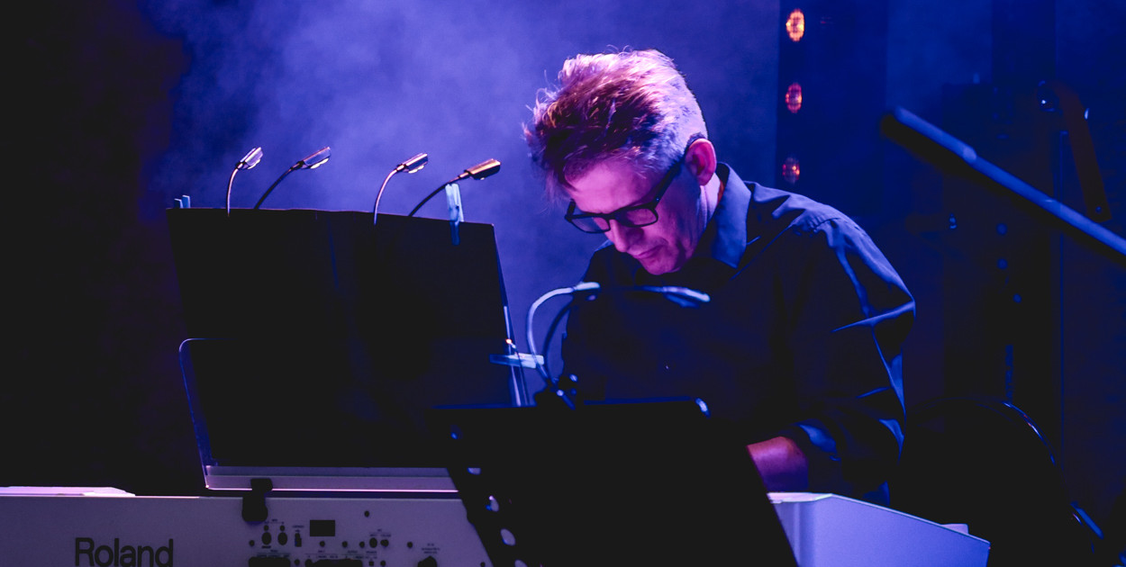 Koncert Kopiński i Kapołka Trio, czyli „Kilar in blue”. Fot. Kacper Strykowski / hej.mielec.pl