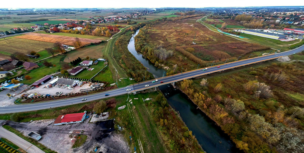 Most na Wisłoce w Woli Mieleckiej. Zdjęcie archwialne. Fot. hej.mielec.pl