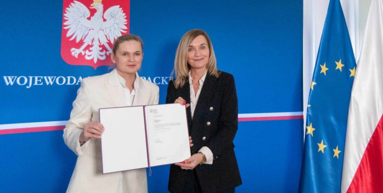 Dorota Nowak-Maluchnik (z prawej) została Podkarpacki Kurator Oświaty. Fot. Jerzy Żygadło/PUW w Rzeszowie
