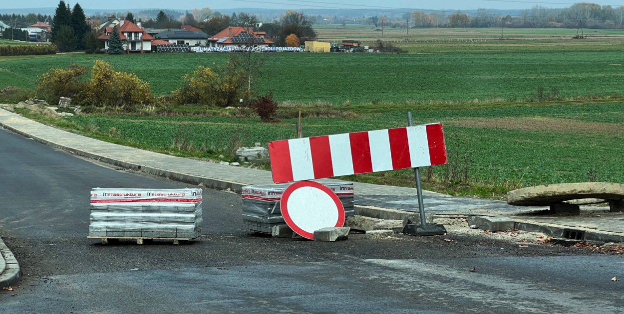 Remont drogi Błonie - Podborze.