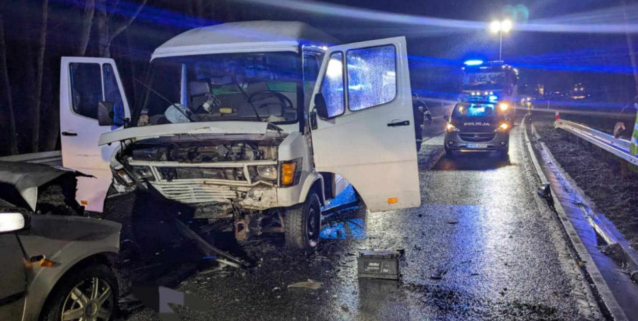 Wypadek na trasie Połaniec - Osiek. Fot. KPP Staszów