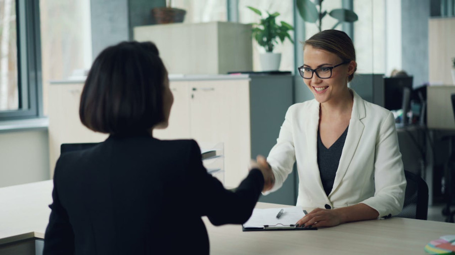 pexels.com rekrutacja_do_administracji_publicznej