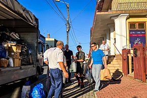 Drugi duży transport wyjechał z biura poselskiego do powodzian-11764