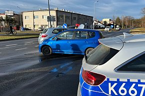 Wypadek na wjeździe na Królowej Jadwigi-12445