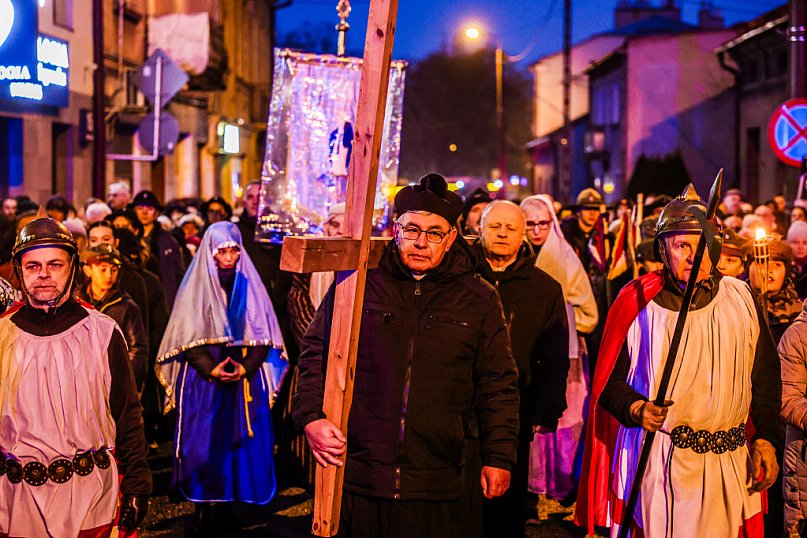 Drogi Krzyżowe na ulicach Mielca: Smoczka, Stare Miasto
