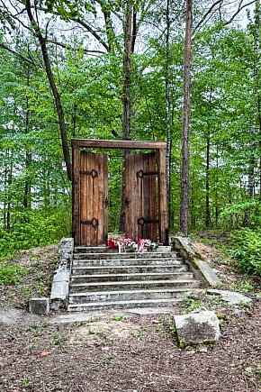 Wspomnienie bohatera Mieczysława Żarskiego-12724