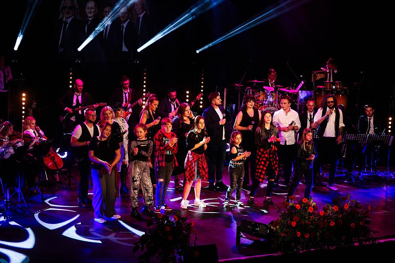 Podkarpackie sięga po Największych - PERFECT