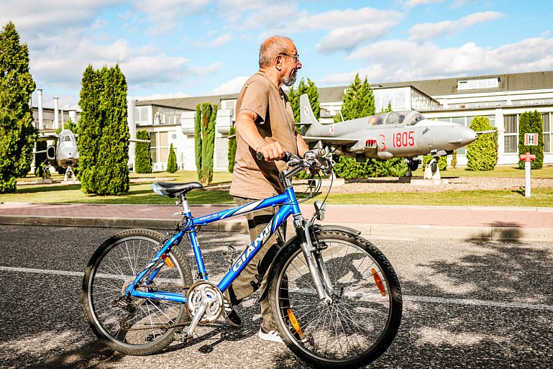 Spacer przez PZL Mielec