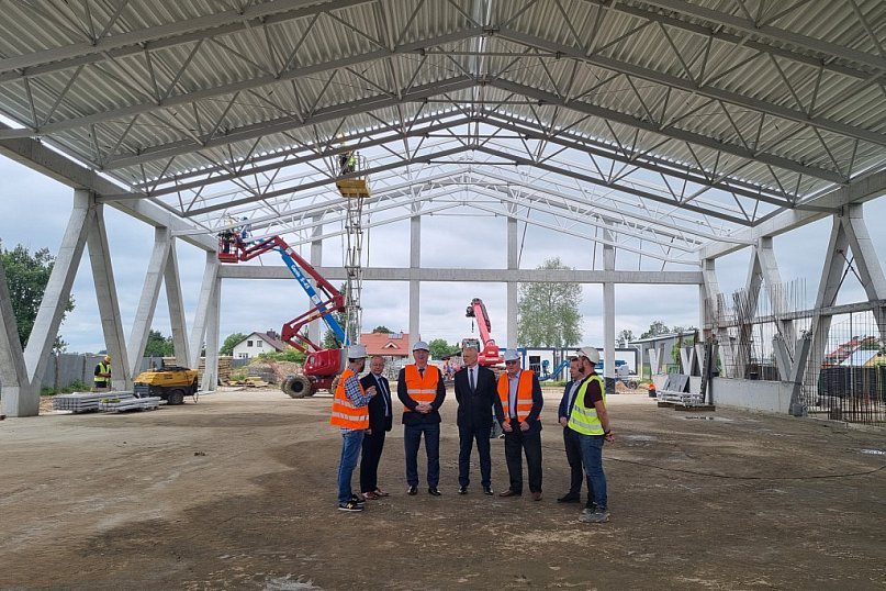 Budowa hali sportowej w Borowej