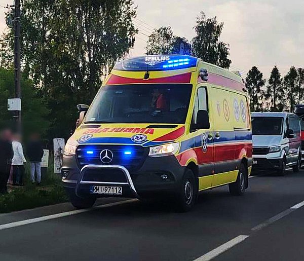Wypadek w Tuszymie! Kierowca w szpitalu-84474