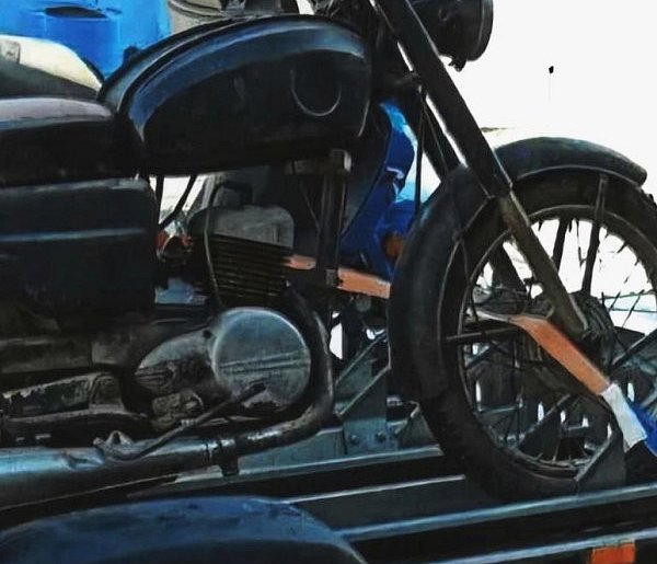 Mielecka Policja szuka świadków kradzieży motocykla WSK-85226