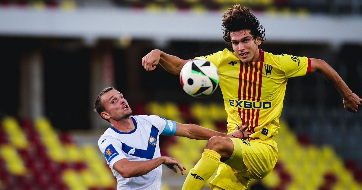 Korona Kielce - FKS Stal Mielec. Zdecydowały karne! - HEJ.MIELEC.PL