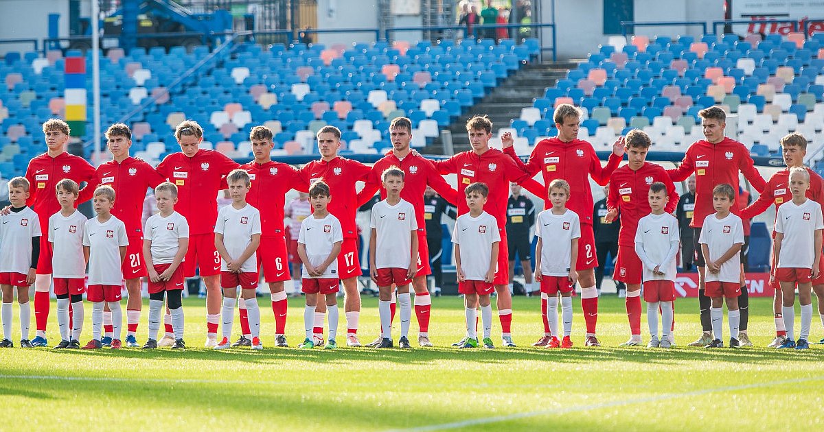 Piłkarze Ajaxu, Borussii i Wolfsburga zagrają w Mielcu. DARMOWE bilety! - HEJ.MIELEC.PL