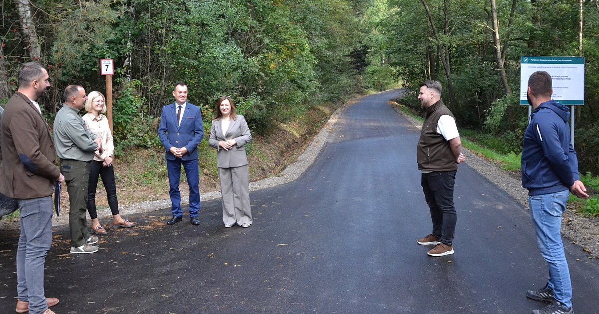 Nowa droga i parking. Inwestycje zakończone - HEJ.MIELEC.PL