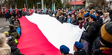 Chłód nie był przeszkodą. Mielec tłumnie świętował niepodległość [FOTO, WIDEO]-90798