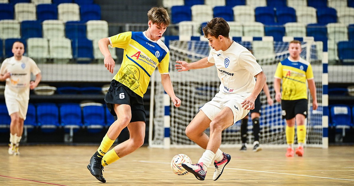 Udana inauguracja futsalistów. Ograli Tempo Cmolas [FOTO] - HEJ.MIELEC.PL