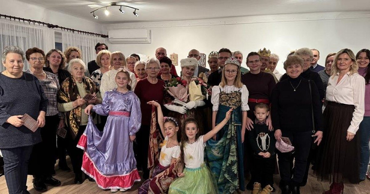 Kostiumy i naparstki - pasja Barbary Goraj na wystawie w Grochowem - HEJ.MIELEC.PL