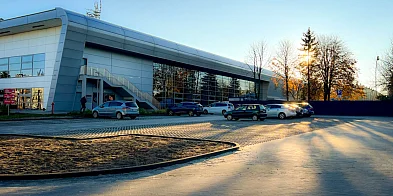 Nowy parking przy hali i stadionie gotowy-91559