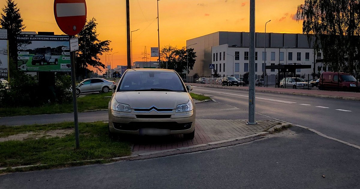 Jak parkują mielczanie? Od stycznia 355 zgłoszeń - HEJ.MIELEC.PL
