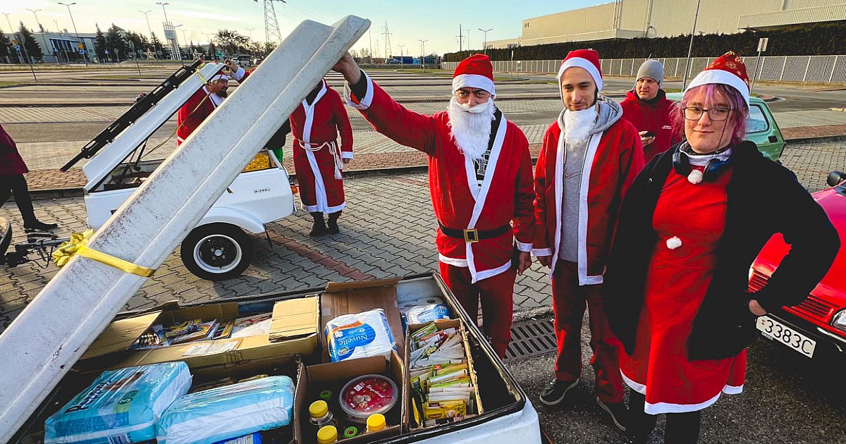 Mieleckie Klasyki… wypełnione prezentami dla domu opieki [FOTO] - HEJ.MIELEC.PL