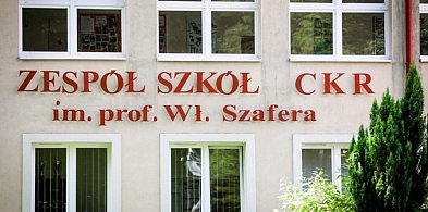 Zespół Szkół CKR w Rzemieniu poszukuje nauczycieli-91781