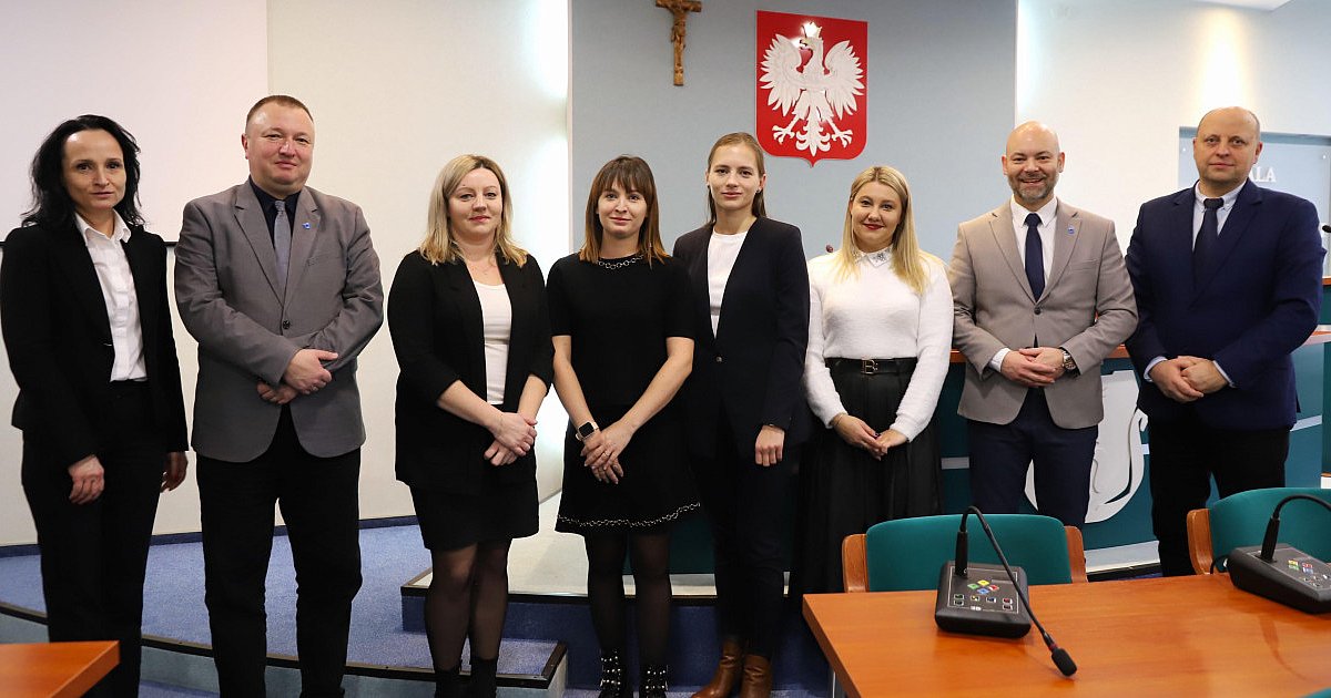 Przedświąteczne awanse mieleckich nauczycieli - HEJ.MIELEC.PL