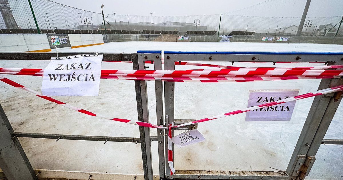 Lodowiskowa klątwa. Ostra reakcja MOSiR wobec dostawcy [FOTO] - HEj.MIELEC.PL