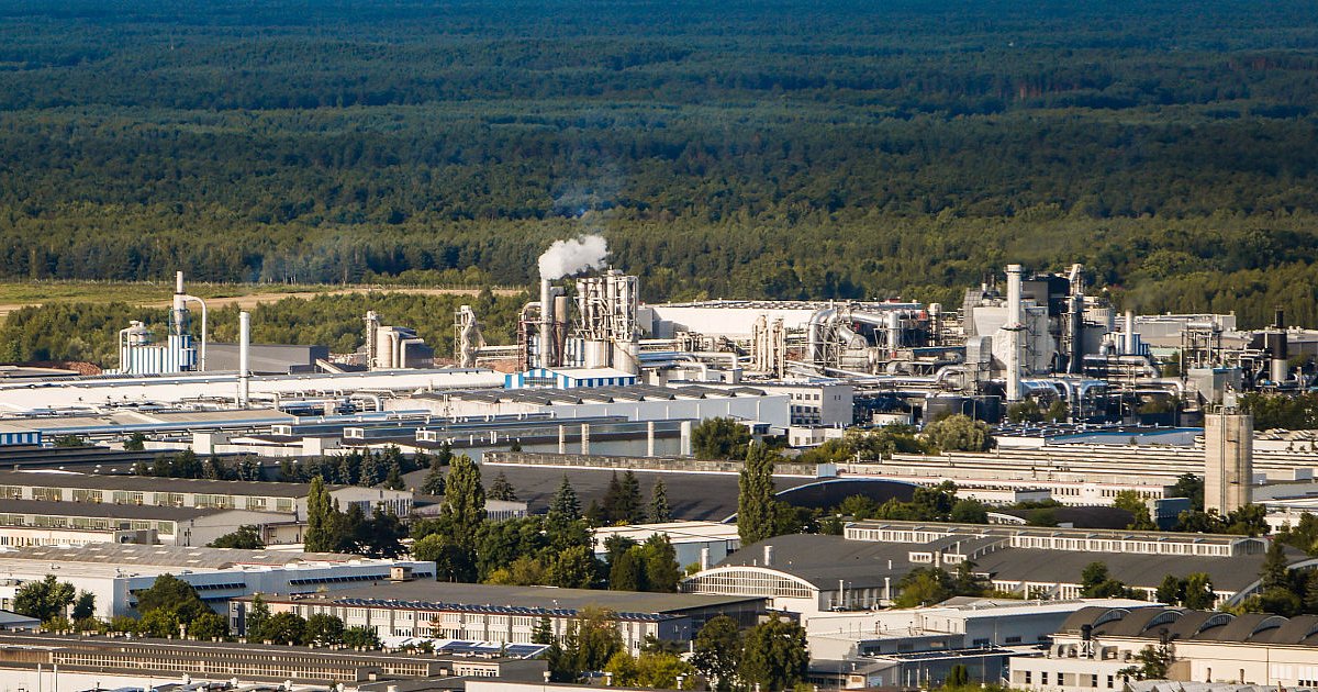 Potężna kara dla Kronospanu! Jest decyzja sądu! - HEJ.MIELEC.PL