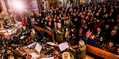 To trzeba było widzieć. Artyści z Wojska Polskiego w zabytkowym kościółku [FOTO]-92544