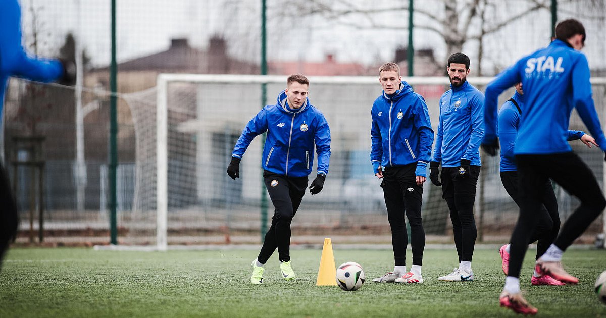 FKS Stal Mielec wróciła do treningów. Co z transferami? [FOTO, WIDEO] - HEJ.MIELEC.PL