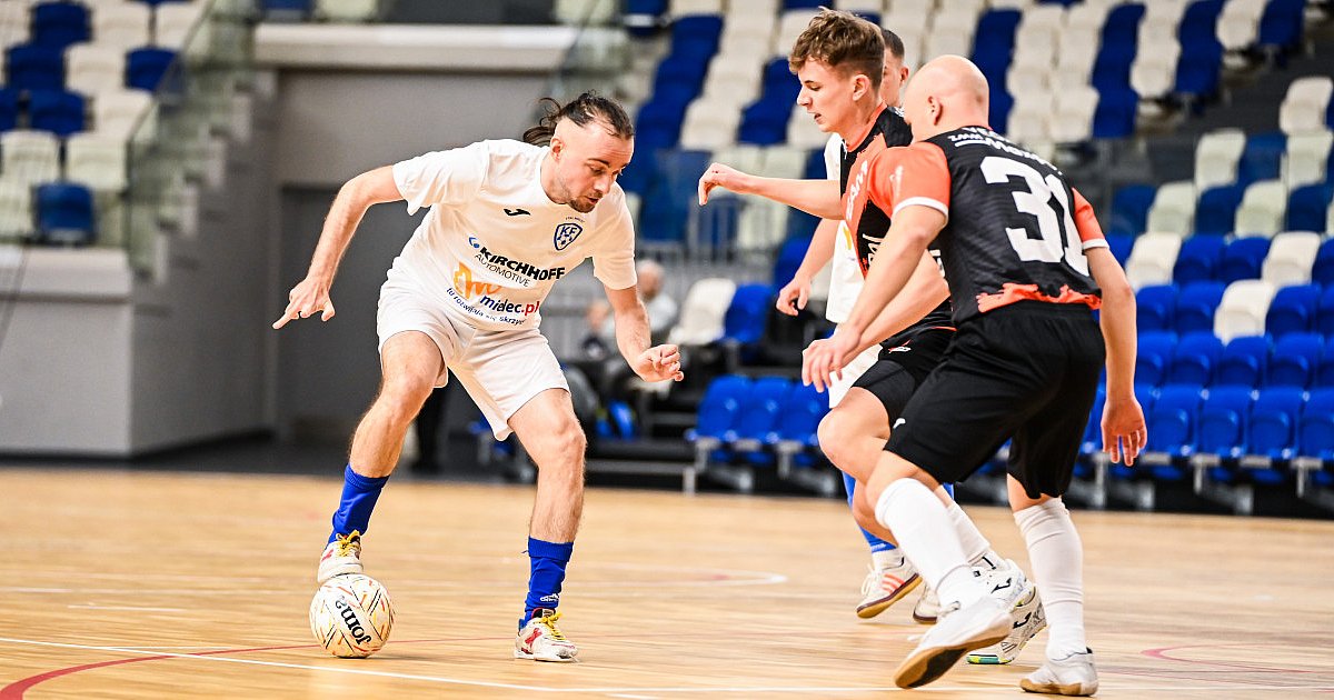 Futsalowa Stal w grze o awans do 2 ligi. W sobotę ważny mecz [FOTO] - HEJ.MIELEC.PL