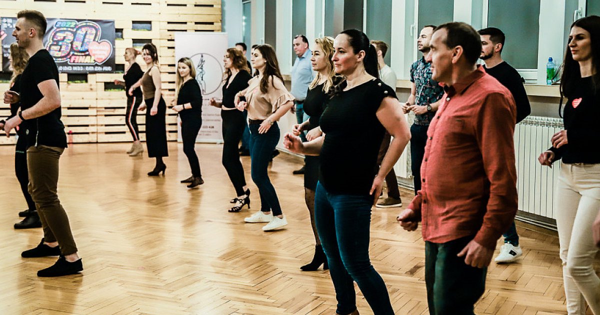 Taneczna Orkiestra Świątecznej Pomocy - Tańczymy dla WOŚP w Mielcu! - HEJ.MIELEC.PL