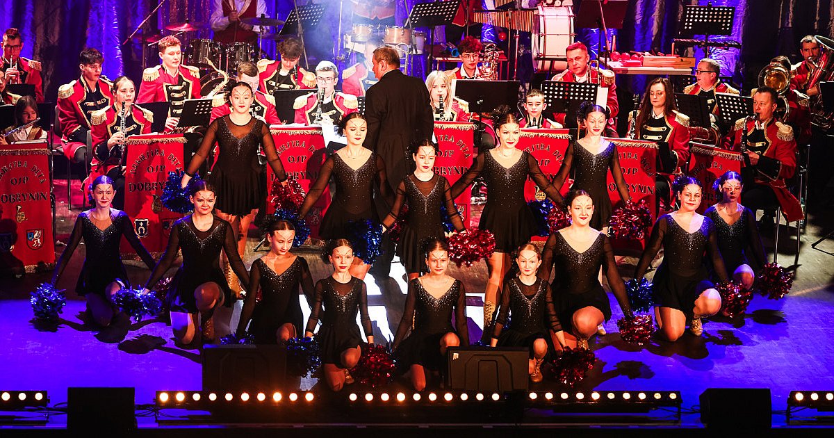 Karnawałowy początek roku artystycznego w gminie Przecław [FOTO, WIDEO] - HEJ.MIELEC.PL