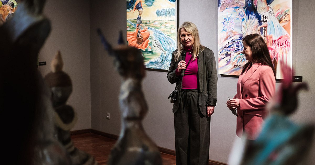 "Bliżej gwiazd" z Oksaną Mirą Kulczycką. Wystawa w Galerii ESCEK [FOTO] - HEJ.MIELEC