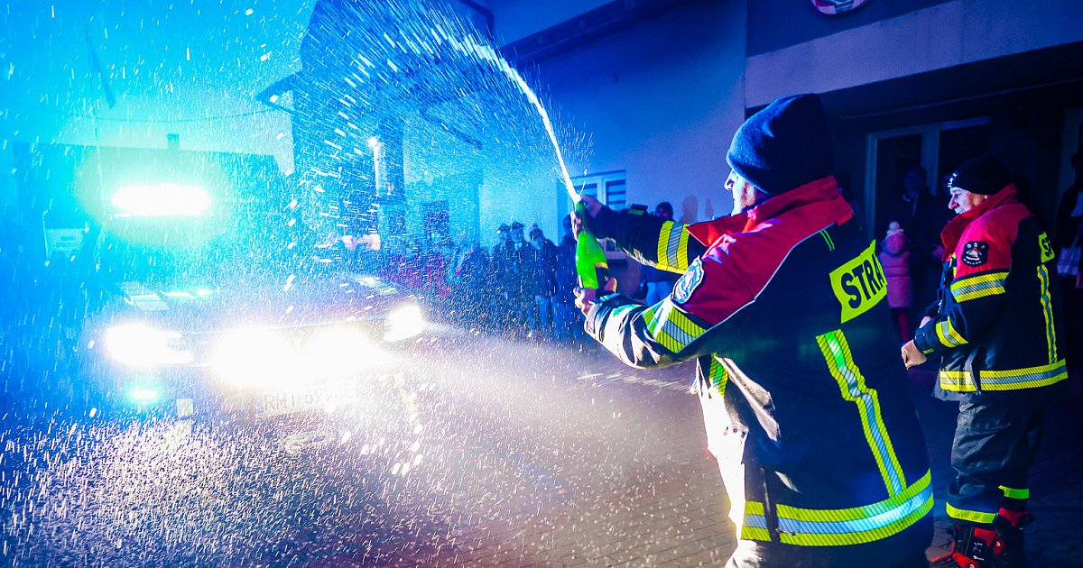 W ciągu 5 lat w OSP Kiełków wymienili swoje pojazdy! [FOTO, WIDEO] - HEJ.MIELEC.PL