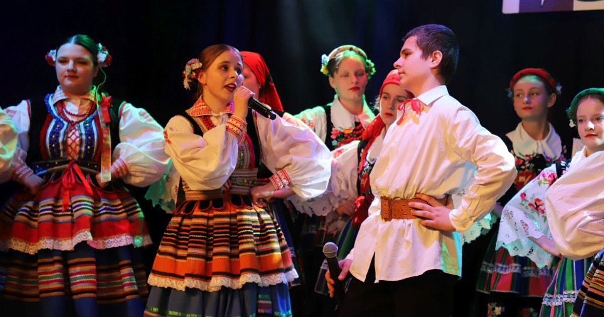 Chorzelowiacy z walentynkowym prezentem - HEJ.MIELEC.PL