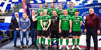 Dromader Chrząstów futsalowym wicemistrzem Podkarpacia oldboyów [FOTO]-93967