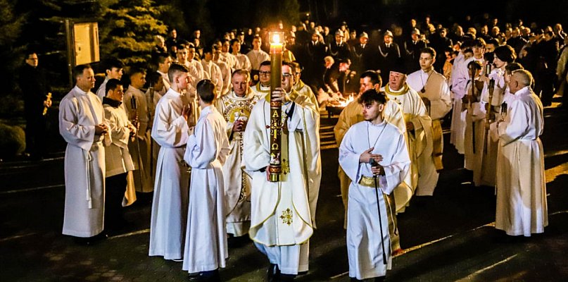 Triduum Paschalne: porządek nabożeństw w mieleckich parafiach - 95614