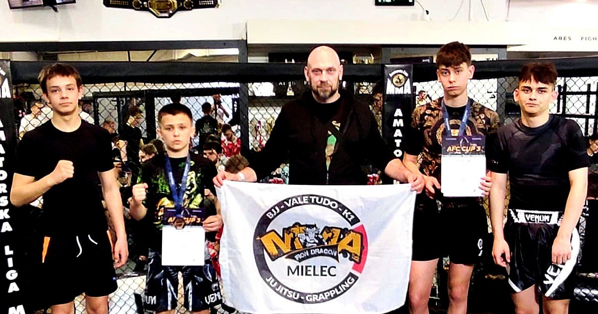 Młodzi zawodnicy Iron Dragon MMA zdobywają doświadczenie na gali AFC 3 w Warszawie - HEJ.MIELEC.PL