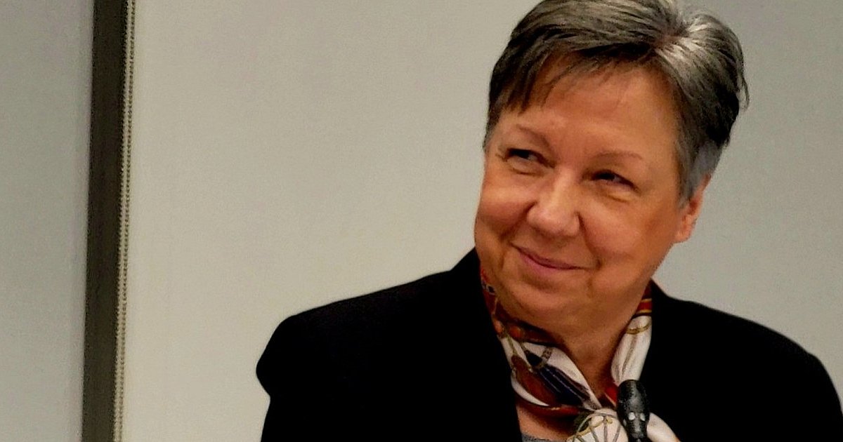 Urszula Gacek z wizytą w Zespole Szkół Technicznych w Mielcu - HEJ.MIELEC.PL
