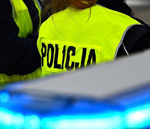 Wojewódzka policja w powiecie. Kierowcy tracą prawa jazdy-96151