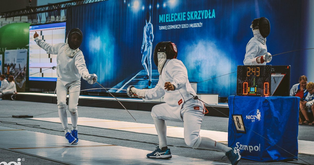 "Mieleckie Skrzydła" wracają we wrześniu - ósma edycja zawodów szermierczych w MOSiR - HEJ.MIELEC.PL