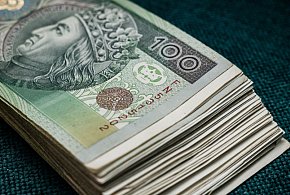 Starsza para z Mielca straciła 40 tys. złotych! Apel policji-96306