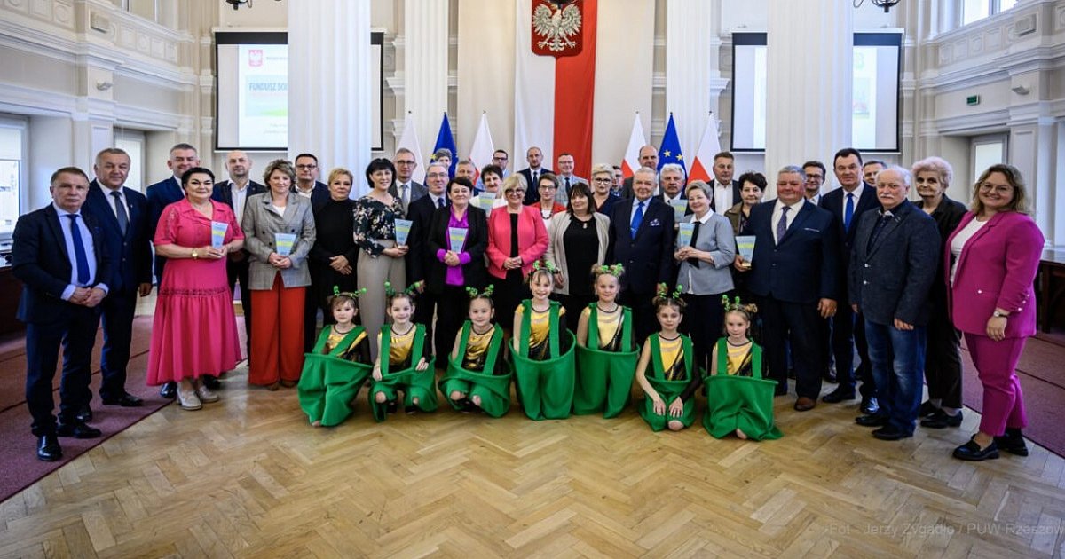 Nagrodzeni za inicjatywę. Wyróżnienia dla lokalnych sołectw - HEJ.MIELEC.PL