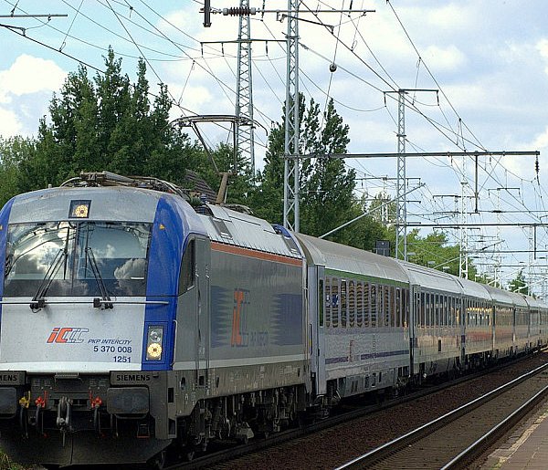 Pasażerowie będą zachwyceni. Premier potwierdził ważne wieści-96629