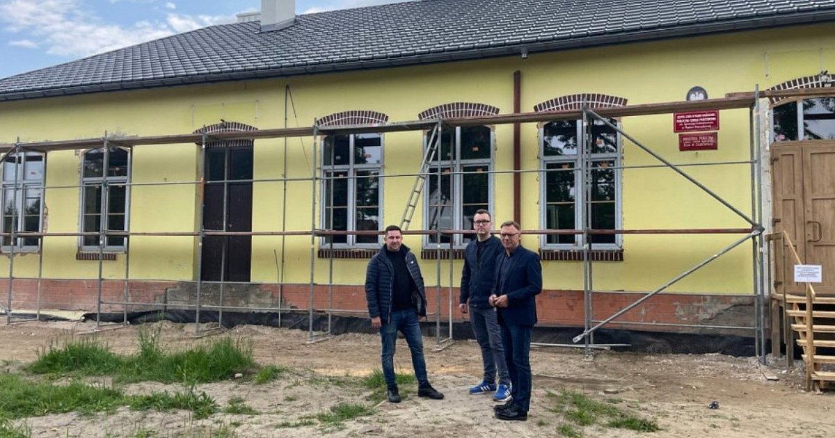 Remontują dawną szkołę. Prace za niemal milion złotych - HEJ.MIELEC.PL