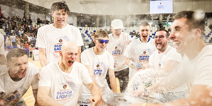 Tak Handball Stal Mielec fetowała powrót do ekstraklasy!  [DUŻO ZDJĘĆ]