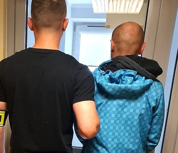 Powtórka z „rozrywki”. Kolejna para kradła w drogeriach-97509