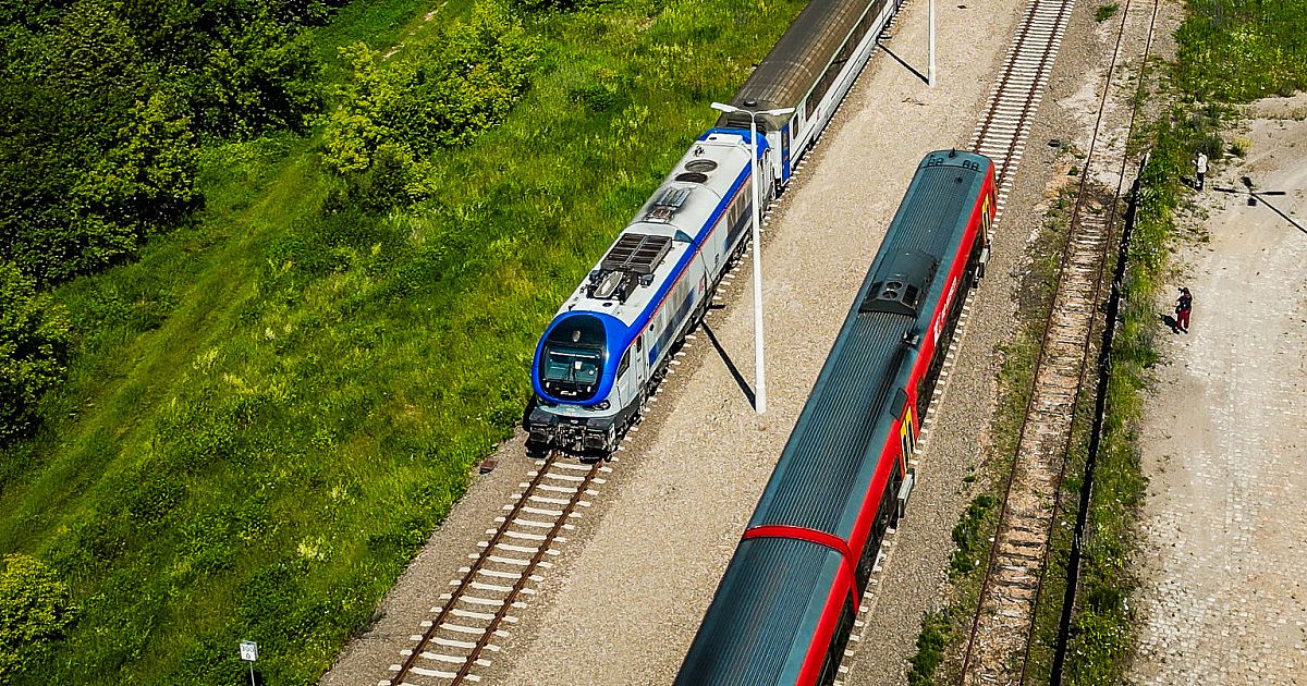 Ciekawostka dla miłośników kolei: gdzie pod Mielcem mijają się pociągi IC Hetman i Kasztelan? [FOTO, WIDEO] - HEJ.MIELEC.PL